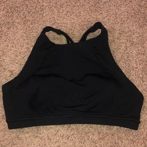 High neck Free to be Serene sports bra